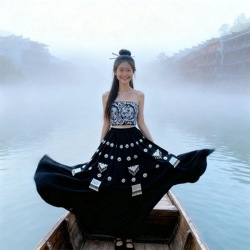 2025夏季新款蜡染抹胸小清新民族风套装裙女士旅拍网红同款三件套