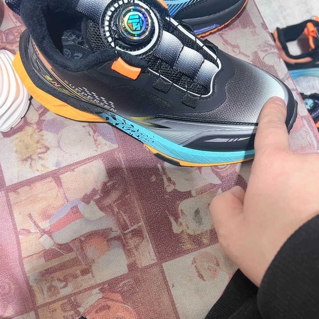 凡***i36皮面法兰绒超轻