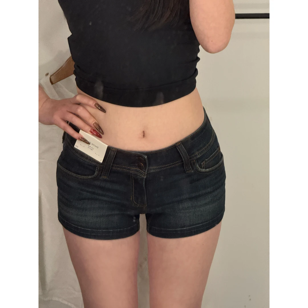 大码辣妹低腰显瘦牛仔短裤2025夏季新款百搭a字包臀设计热短裤潮