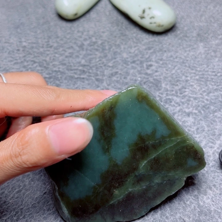 未镶嵌和田玉珠宝奇石