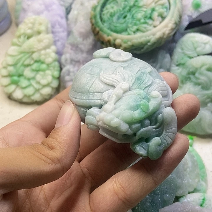 定制翡翠未镶嵌天然翡翠