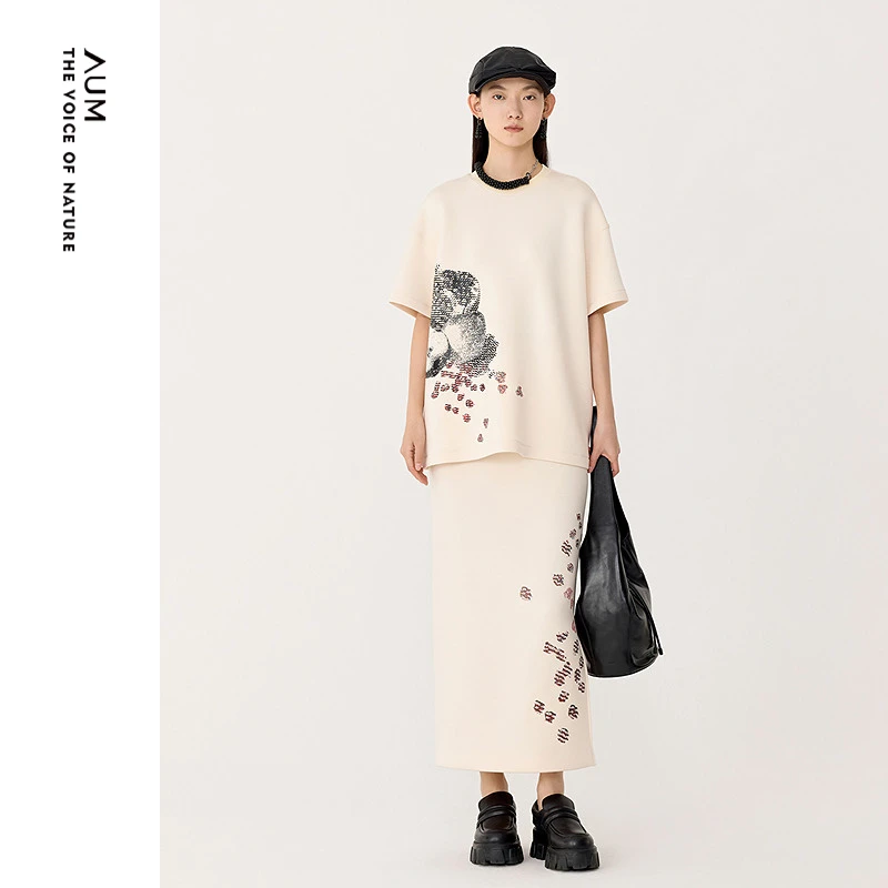 【轻松套装】AUM/噢姆时尚白色短袖T恤文艺休闲复古短外套M1EG10577