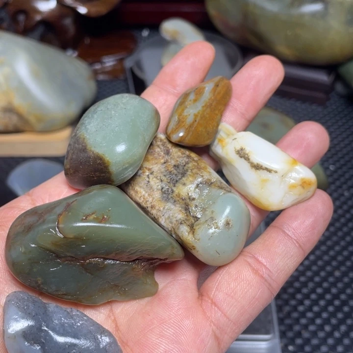 颈饰未镶嵌和田玉袁*32