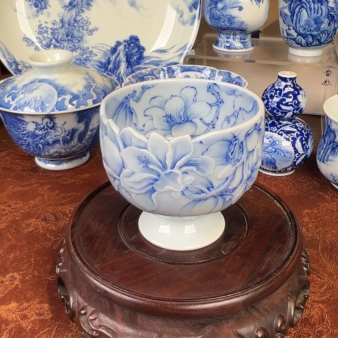 杯子瓷青樵轩雕刻玉兰花高足杯