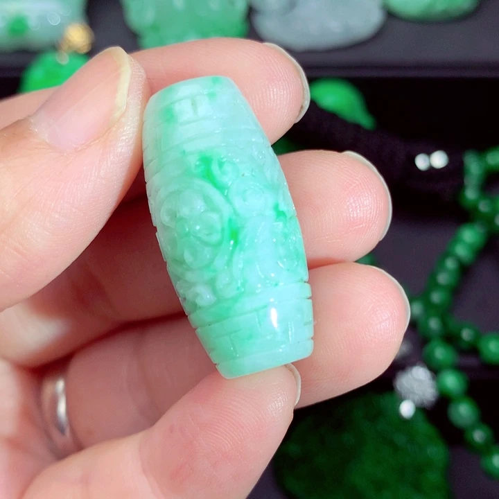 翡翠未镶嵌毛衣链