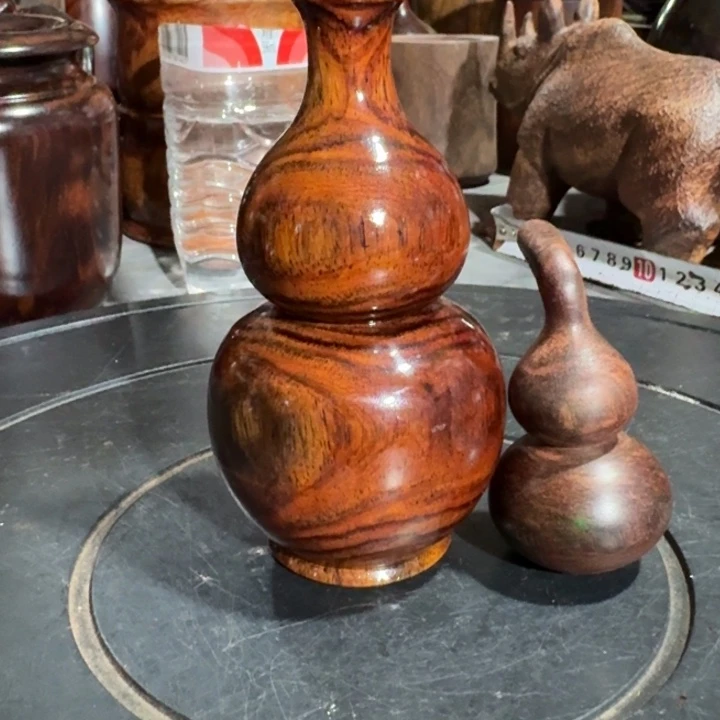 雨***虹交趾黄檀（大红酸枝）葫芦