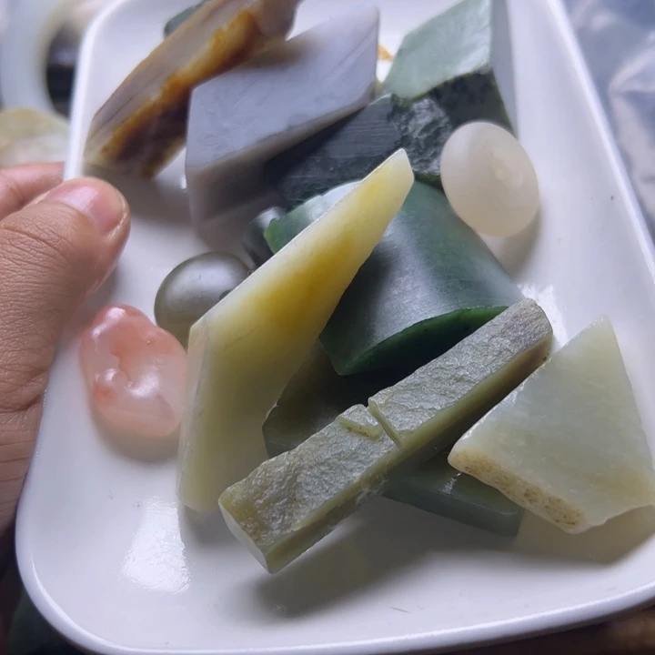 湳***祐和田玉（糖玉）未镶嵌挂件