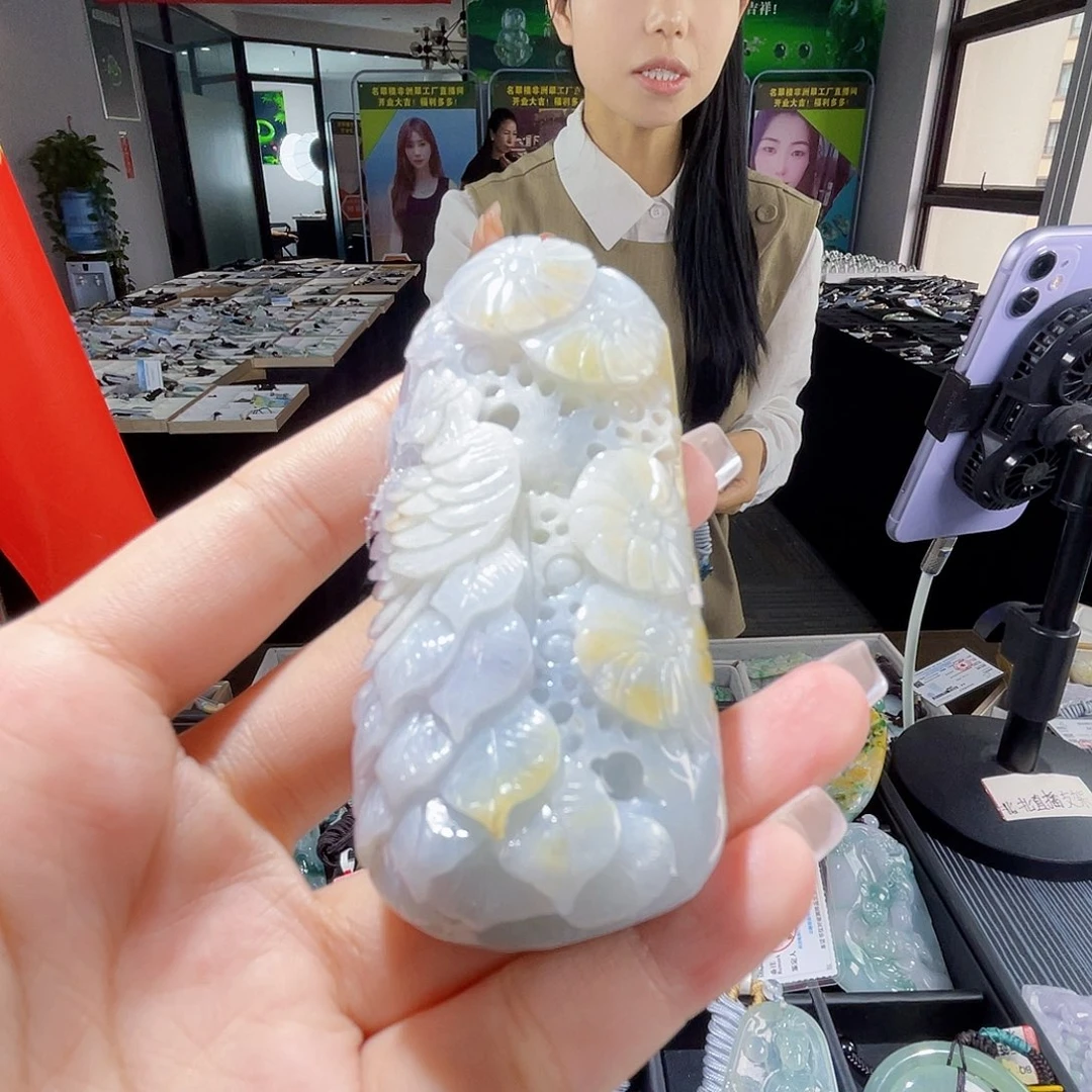 颈饰未镶嵌翡翠一