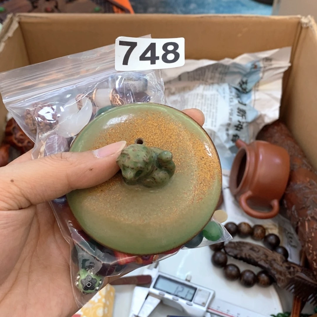 瓷片哈哈哈哈哈哈太