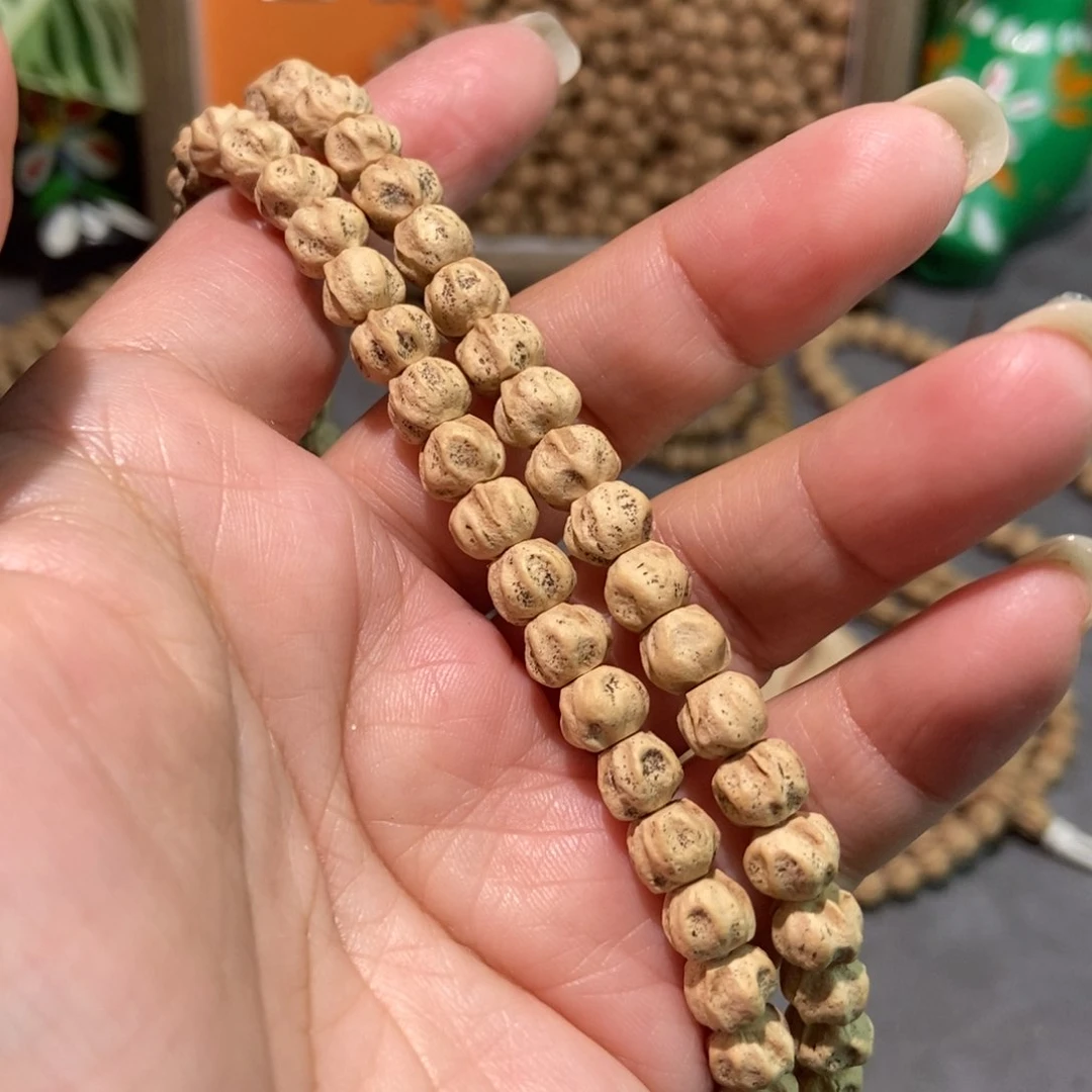 柏香籽/百香籽吊坠牛**蛋