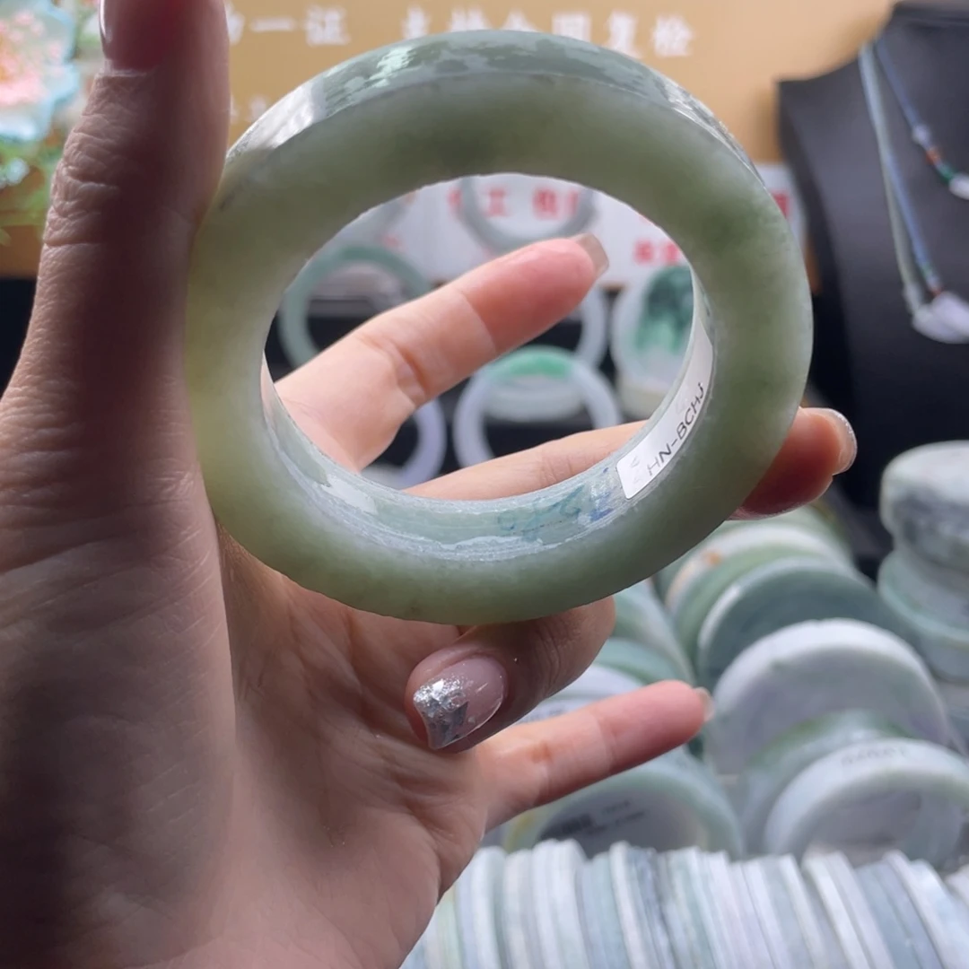 【闪购商品】未镶嵌手镯定制翡翠小**来