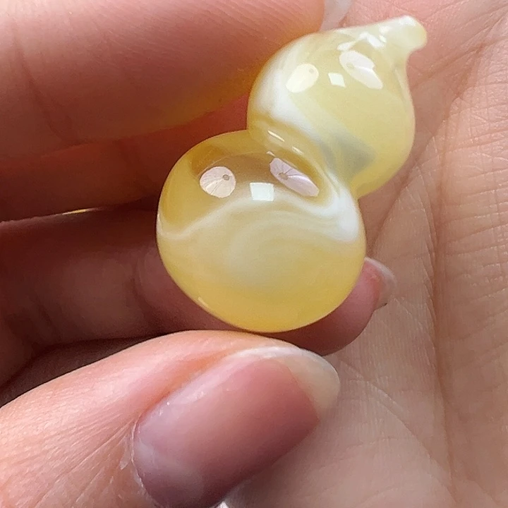 蜜蜡未镶嵌珠宝奇石