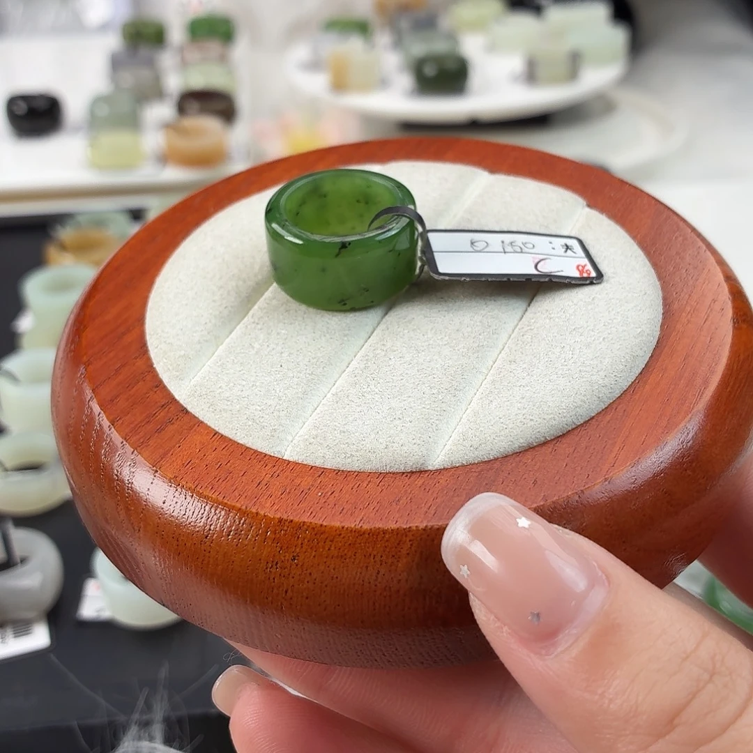 和田玉未镶嵌戒指Q49碧玉圆切内径15.6