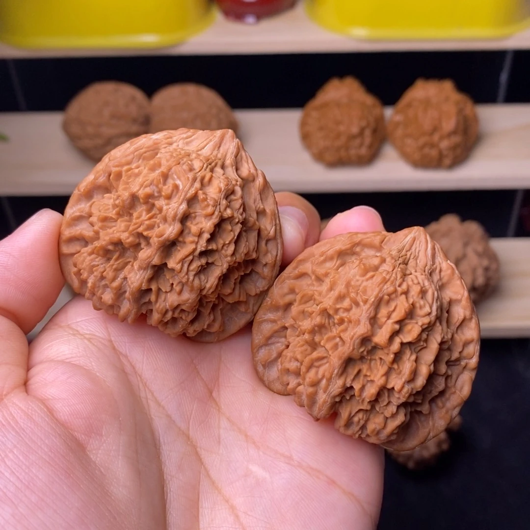 文玩核桃把件45满天星