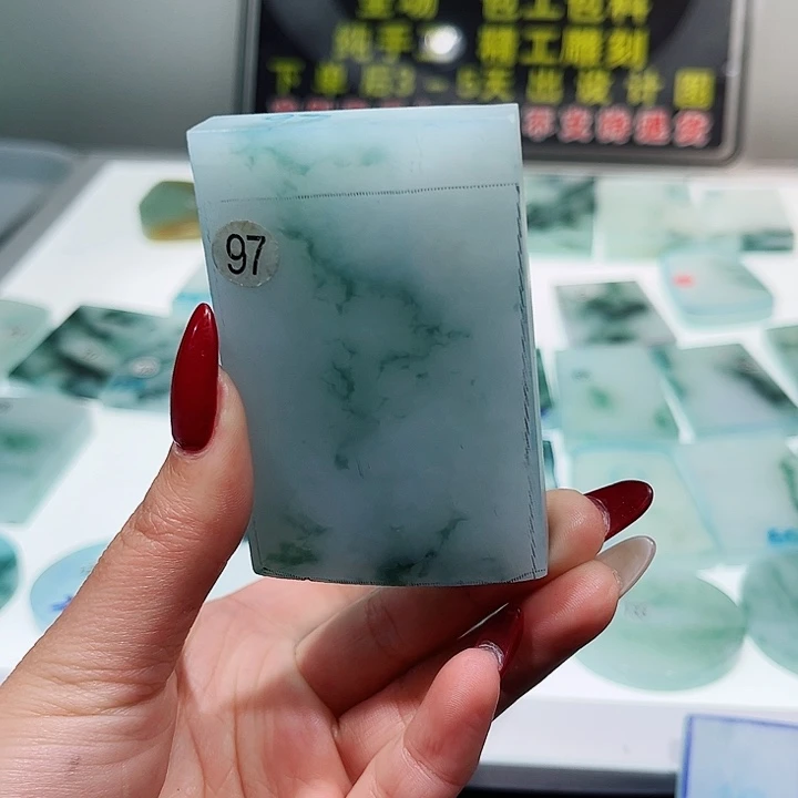 未镶嵌定制翡翠洪*翡翠