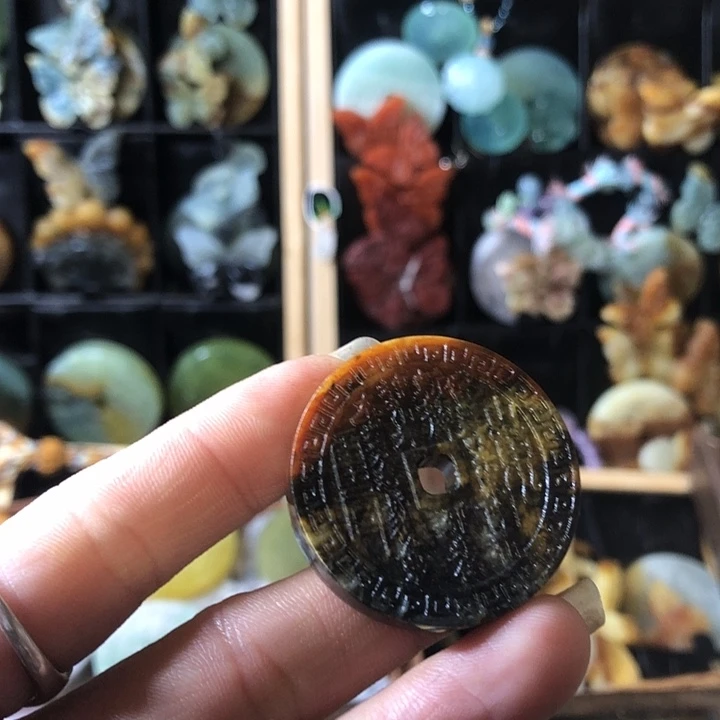 岫玉未镶嵌岫玉五帝钱手链