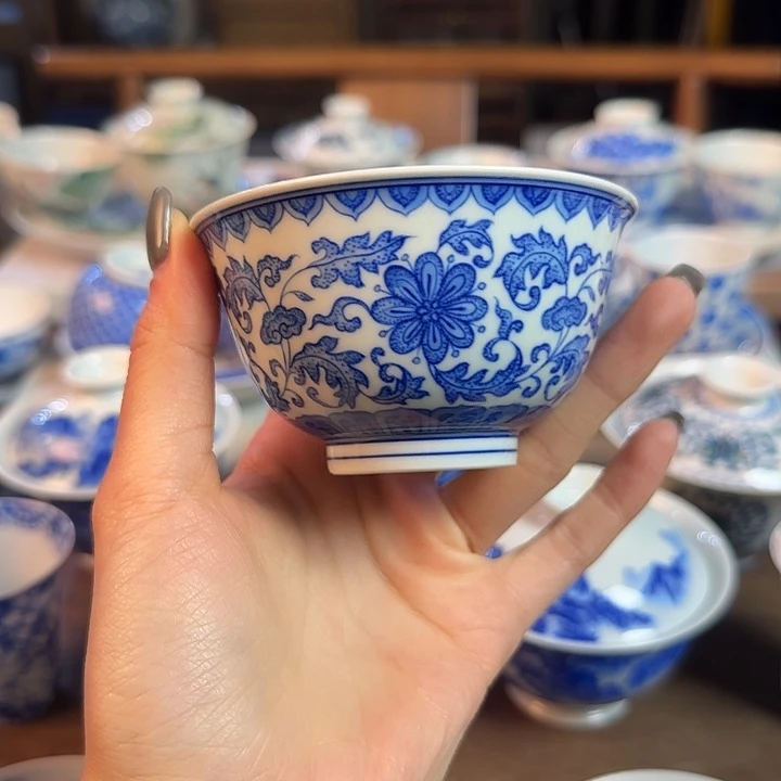 名窑口 点工缠枝花卉主人杯