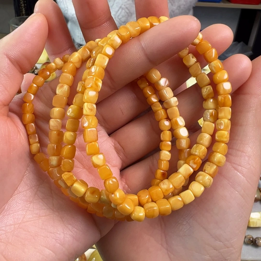 蜜蜡裸石未镶嵌多样性发一条