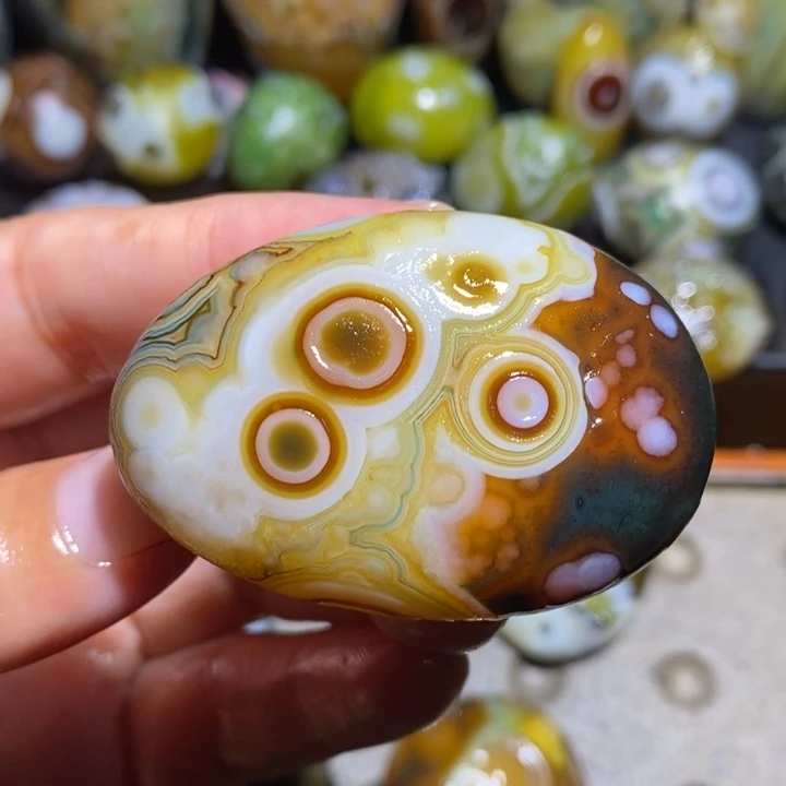未镶嵌玛瑙/玉髓珠宝半成品135