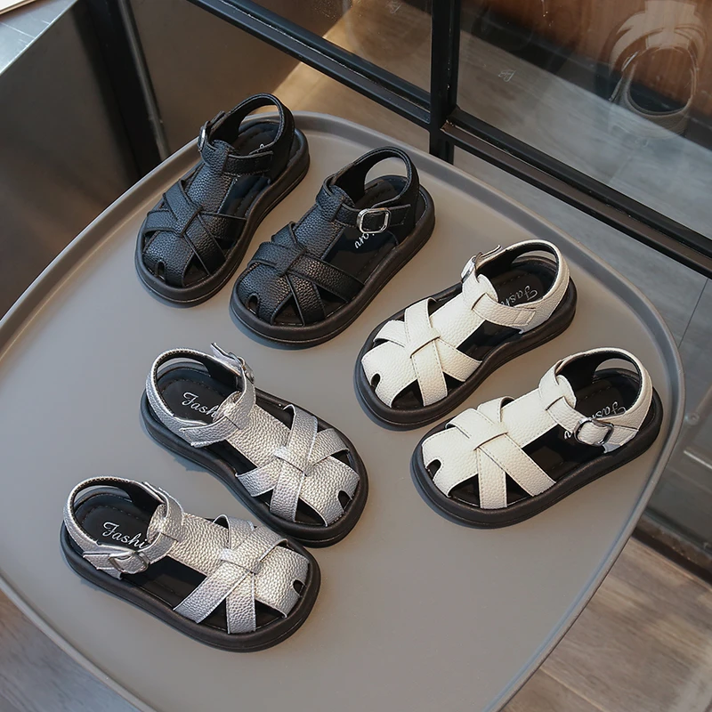 女童凉鞋2025夏季新款休闲沙滩鞋子黑色中童女孩包头罗马凉鞋软底