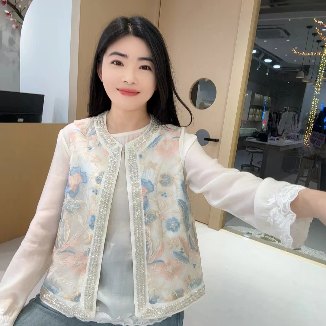 253076 春款重工刺绣钉珠刺绣花边马甲