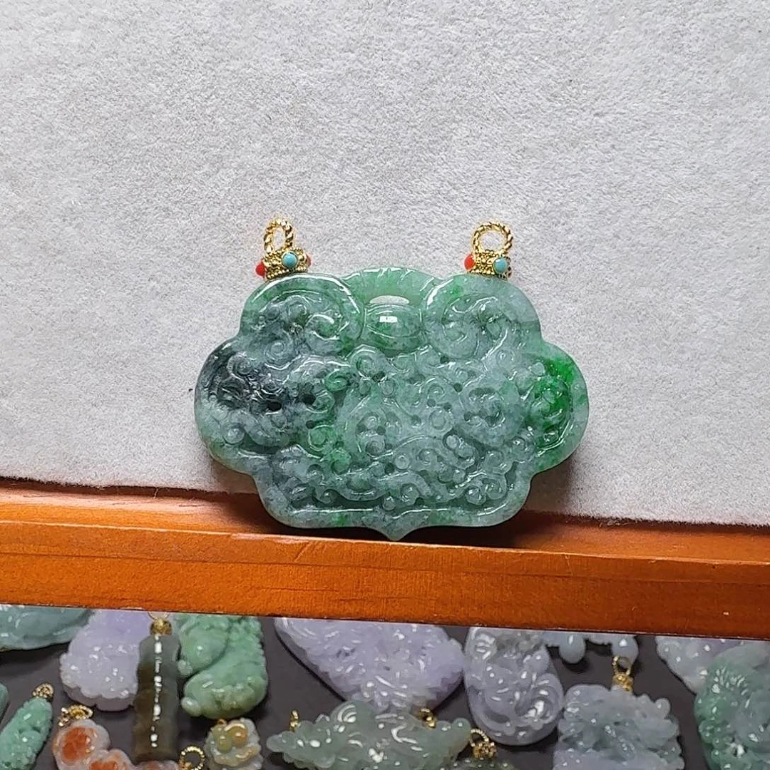 吊坠(赠链)未镶嵌翡翠