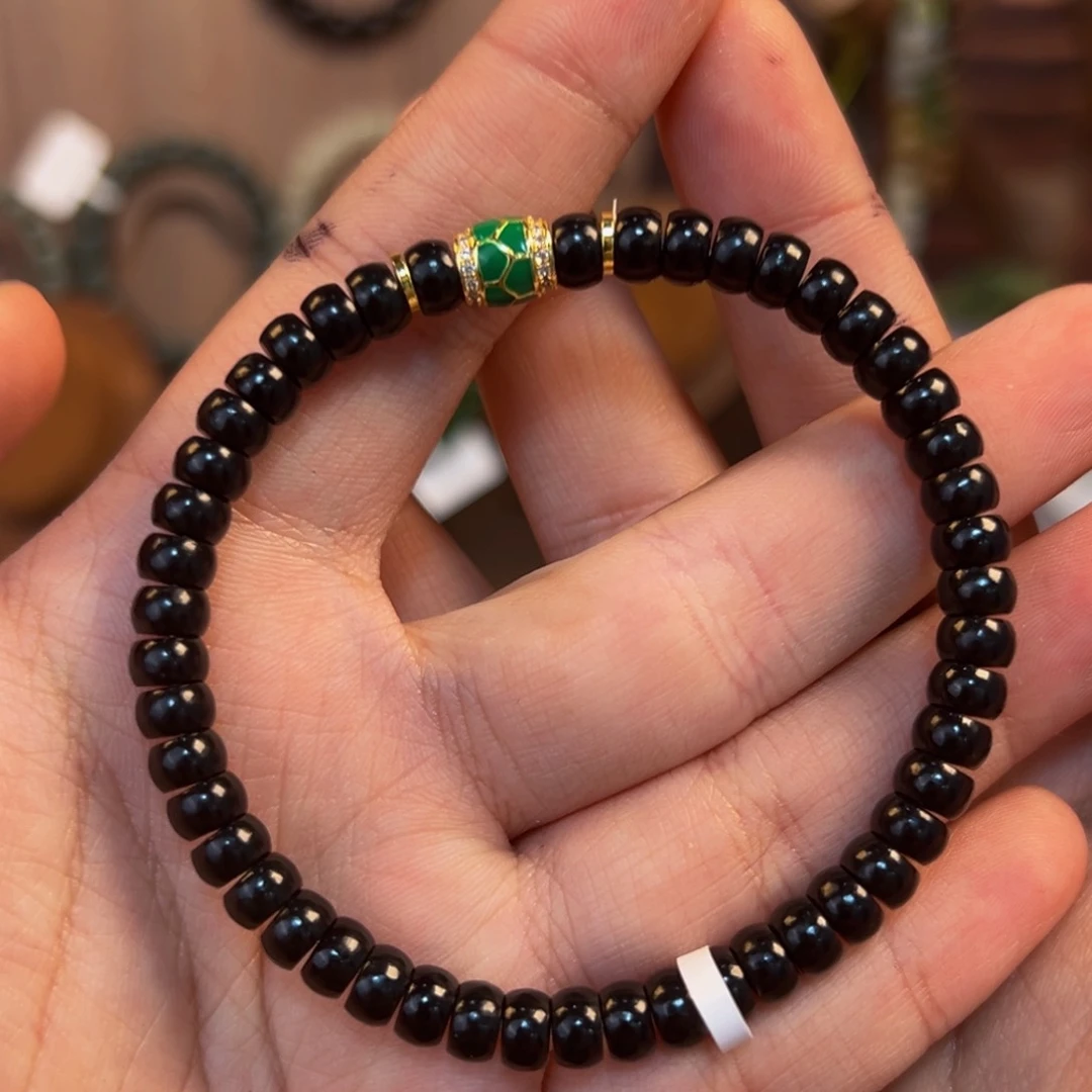 L***x手链未镶嵌和田玉002