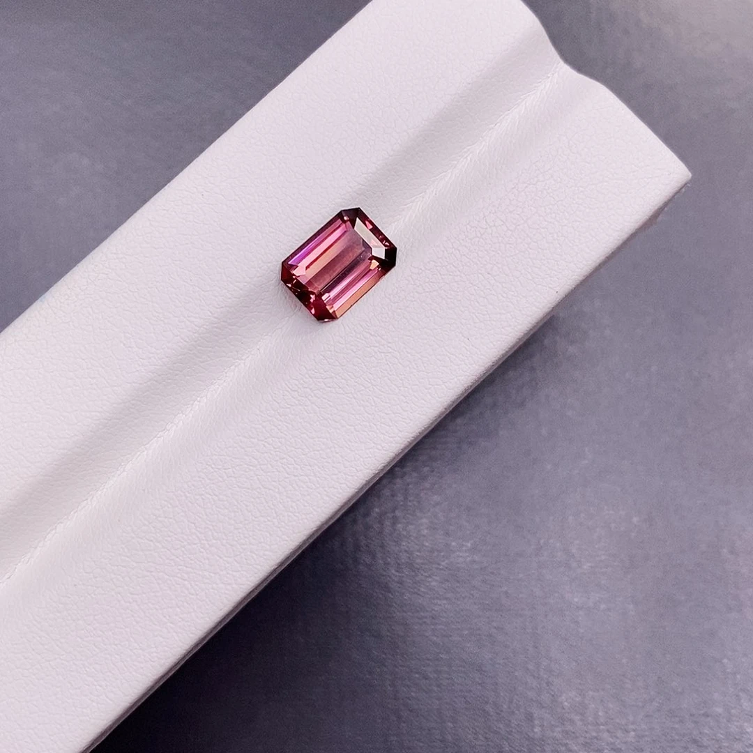 未镶嵌裸石碧玺2.16克拉