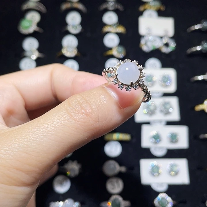 翡翠未镶嵌戒指戒指