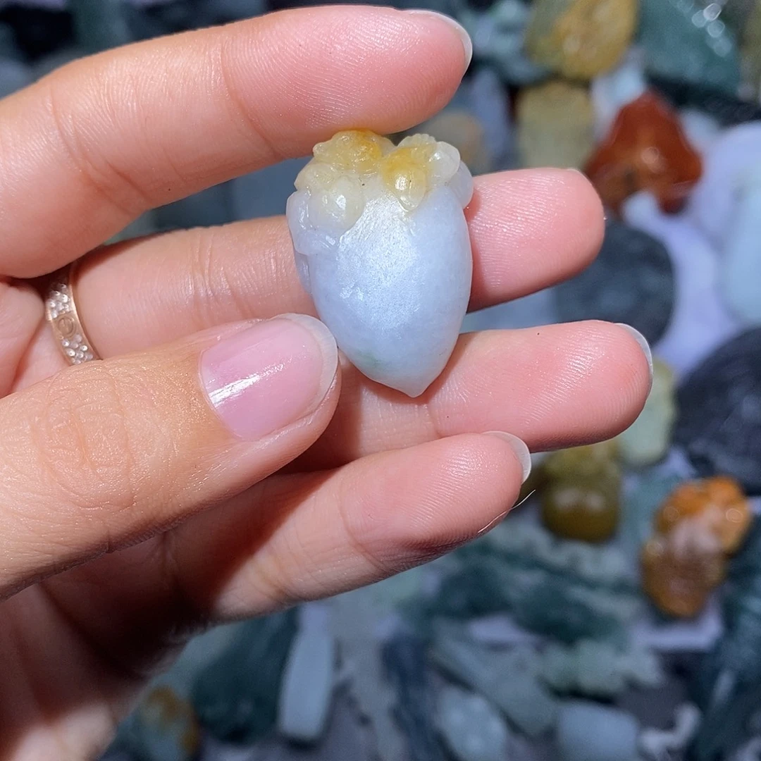 定制翡翠未镶嵌翡翠