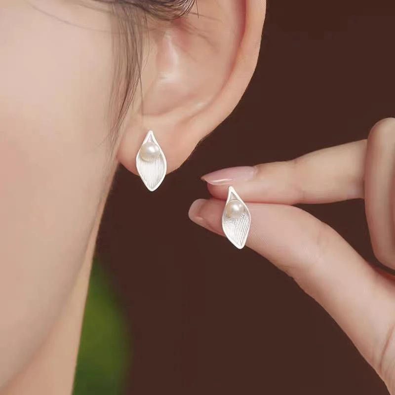 925银耳饰 纯银针树叶珍珠耳钉轻奢中式小众百搭简约高级气复古女