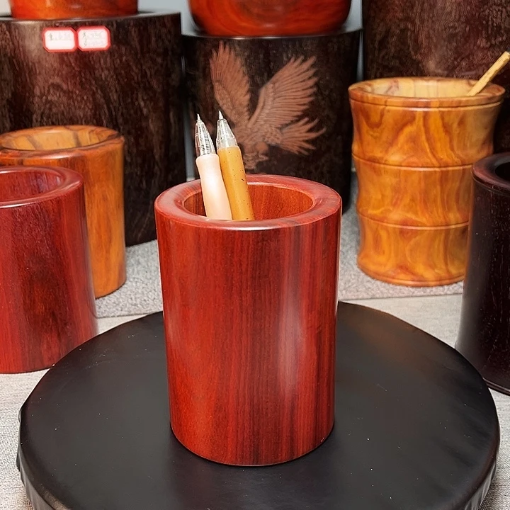 *****紫檀红木高油性小笔筒