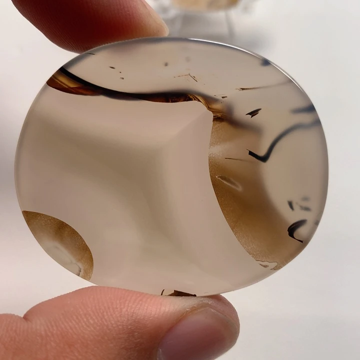 玛瑙/玉髓颈饰未镶嵌風*