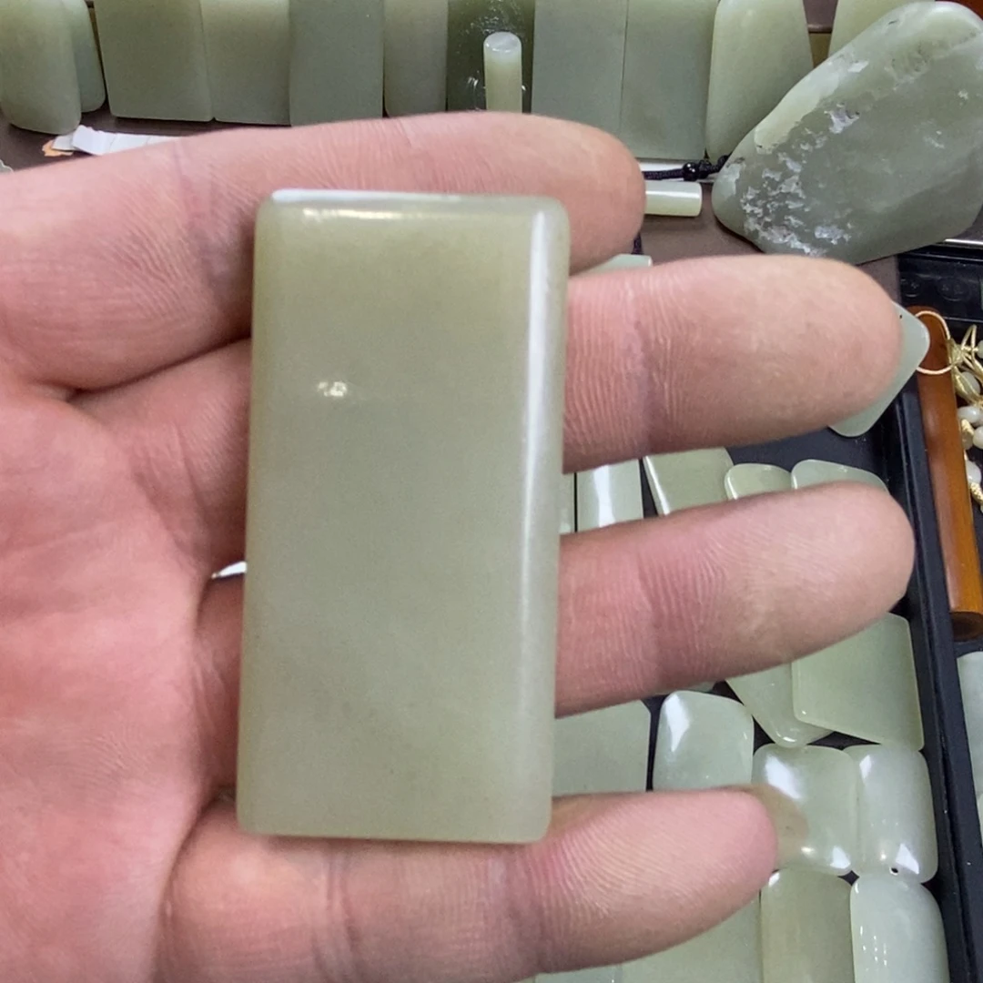 颈饰未镶嵌和田玉上*02