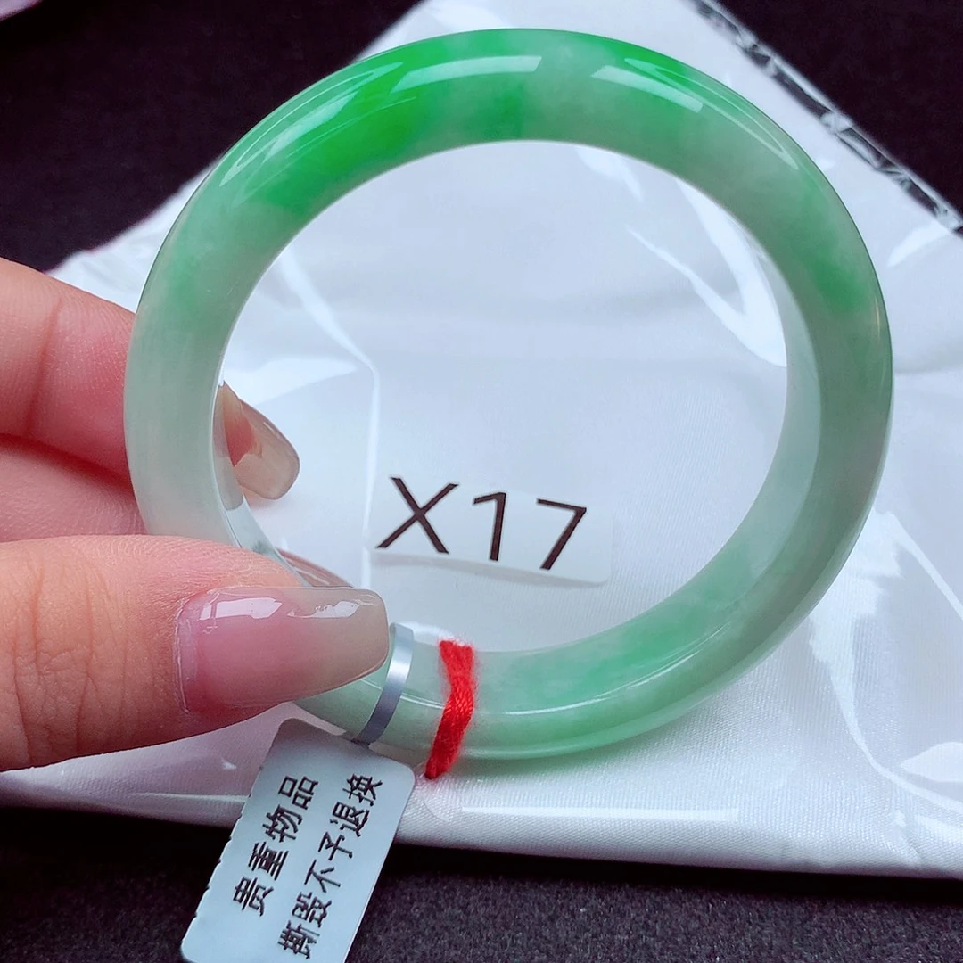 翡翠未镶嵌手镯天然缅甸翡翠A货