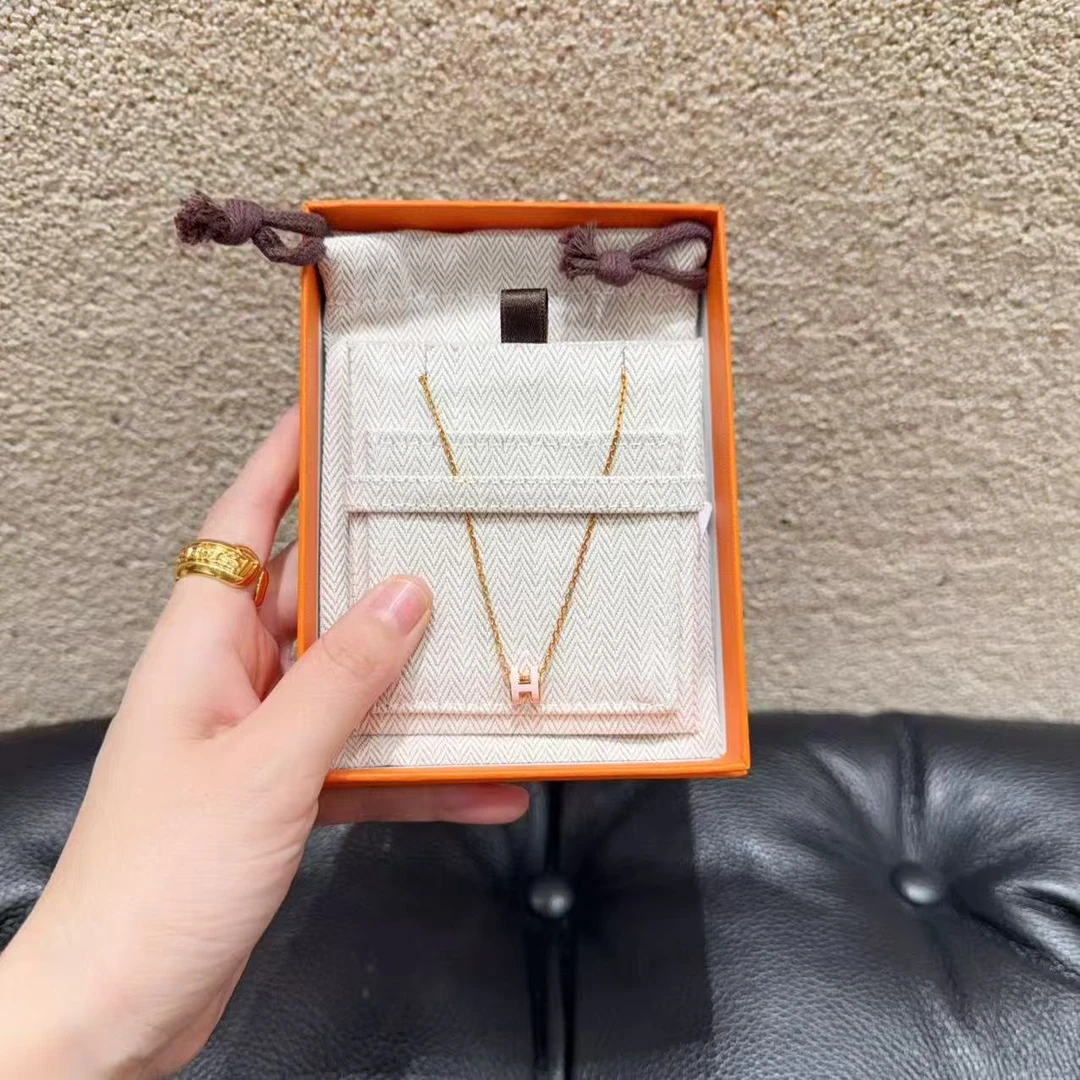 99新 Hermes/爱马仕 Hermes  樱花粉配玫瑰金色 mini pop 项链