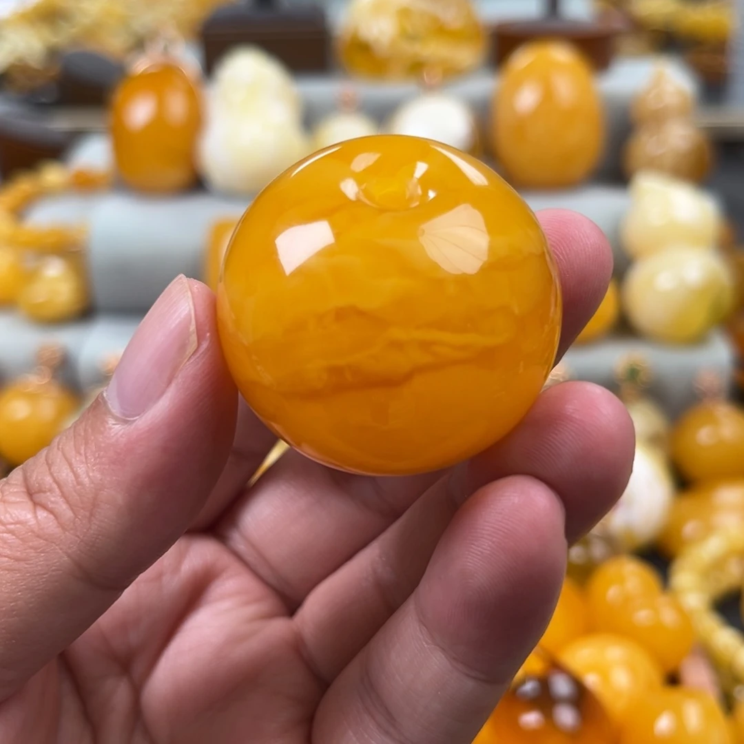 蜜蜡未镶嵌珠宝奇石