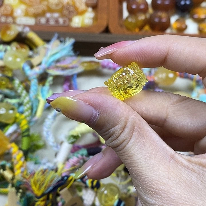 吊坠橄榄核糖果包88