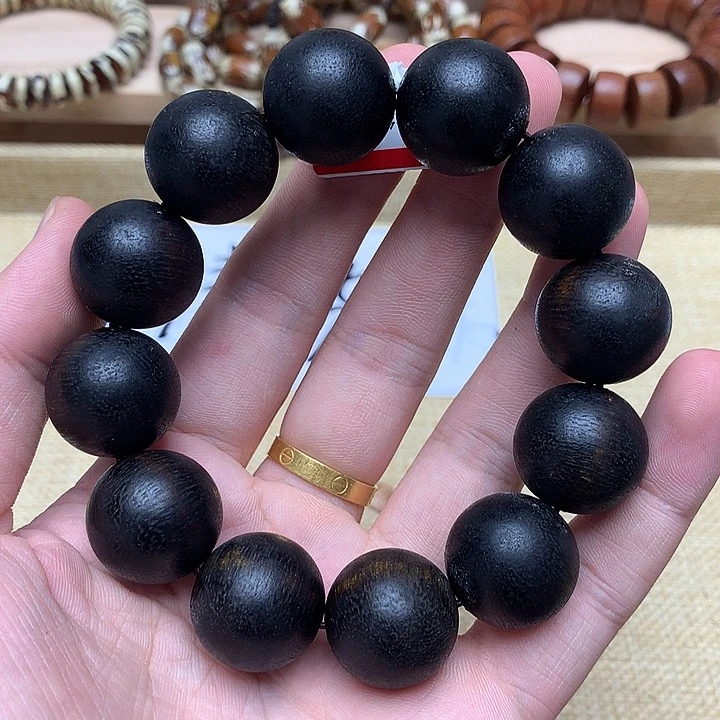 沉香碎屑沉香鹦哥绿115