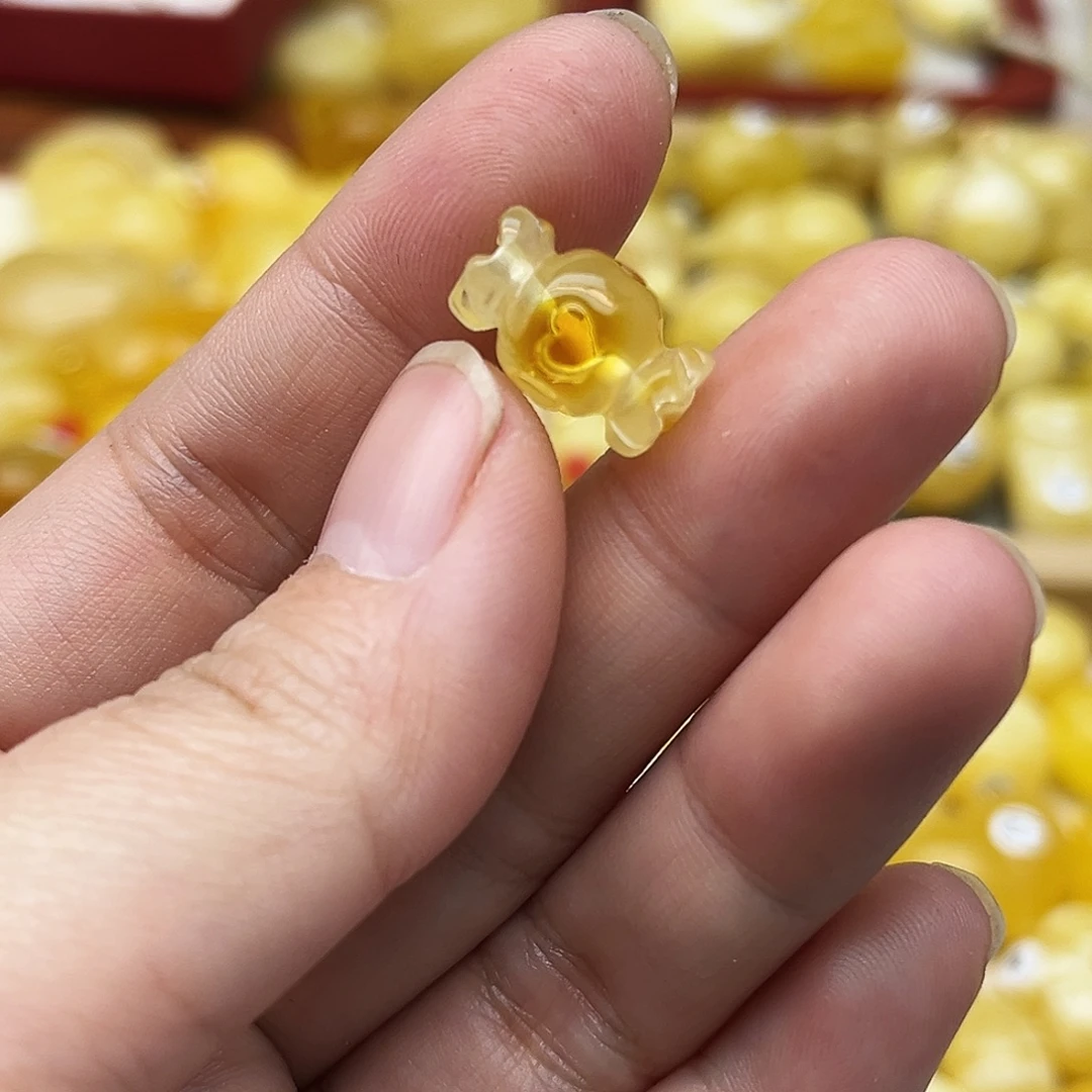 蜜蜡未镶嵌裸石天然