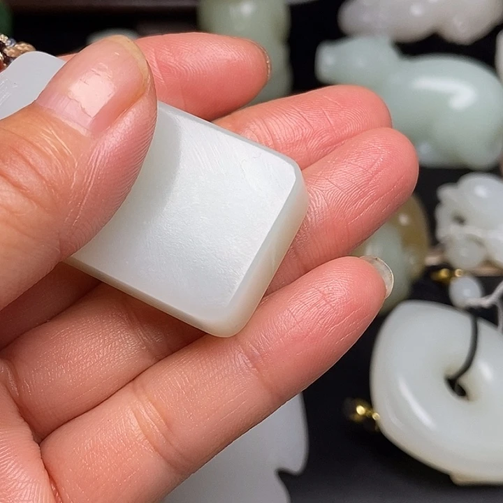 吊坠(不含链)未镶嵌和田玉月**稀