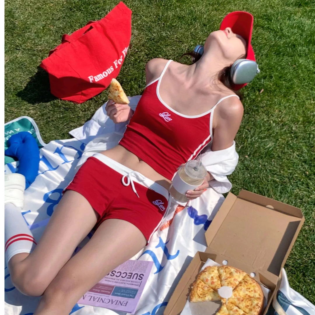 19 美式辣妹运动休闲套装撞色修身吊带上衣低腰短裤