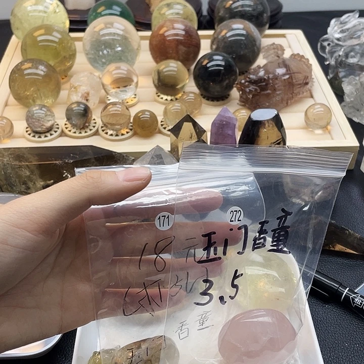 玉***）珠宝半成品水晶未镶嵌182水晶