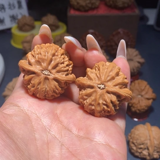 文玩核桃把件宫灯37尺