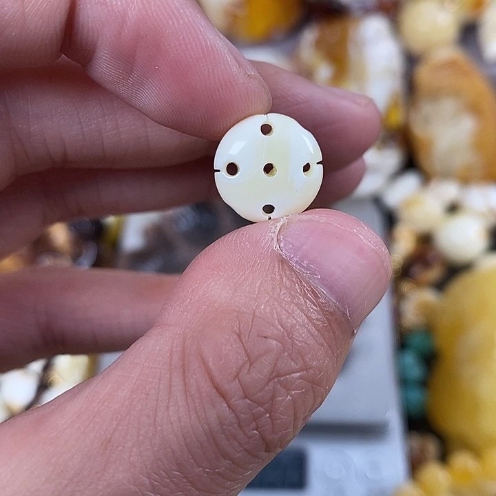 琥珀未镶嵌裸石我