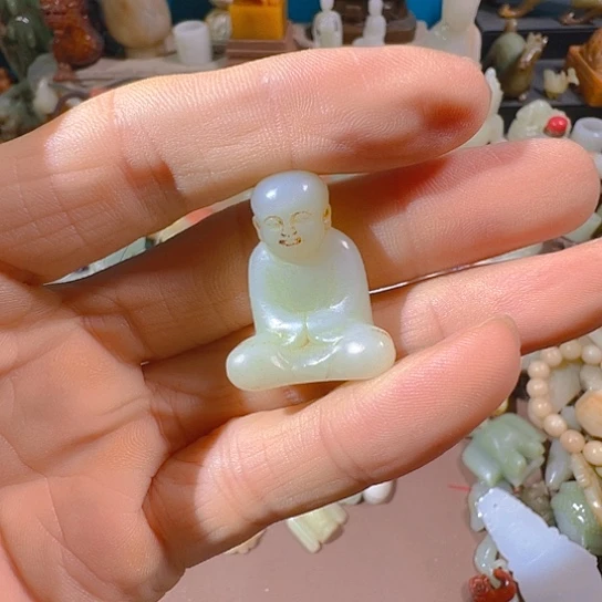 老***。未镶嵌和田玉（糖玉）挂件