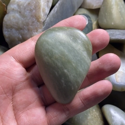 未镶嵌和田玉（糖玉）挂件