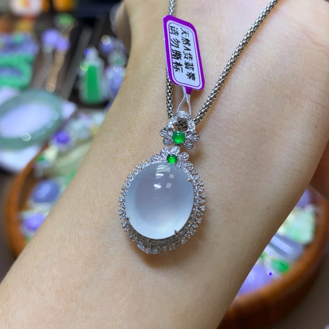 【闪购商品】翡翠颈饰18K金镶嵌翡翠