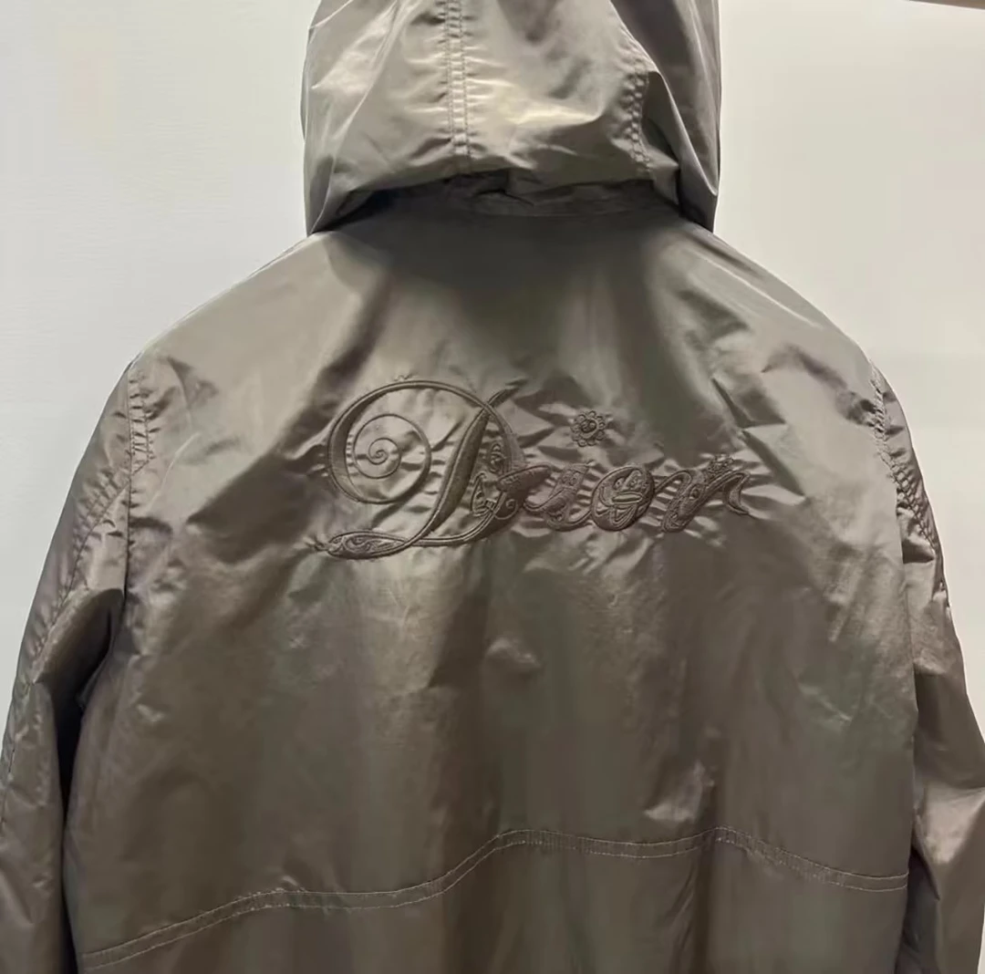 未使用 DIOR/迪奥 Dior 男士卡其色薄款连帽夹克114254男款运动