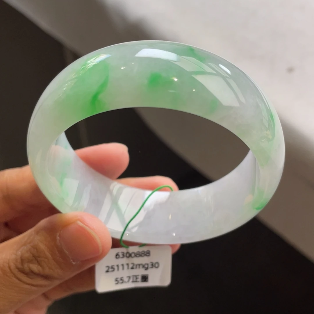 翡翠未镶嵌手镯白底青轮胎手镯【强推】